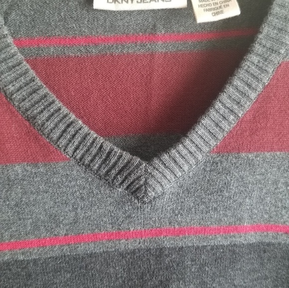 DKNY Jeans V Neck Gray/Cranberry Striped Sweater - Picture 2 of 8